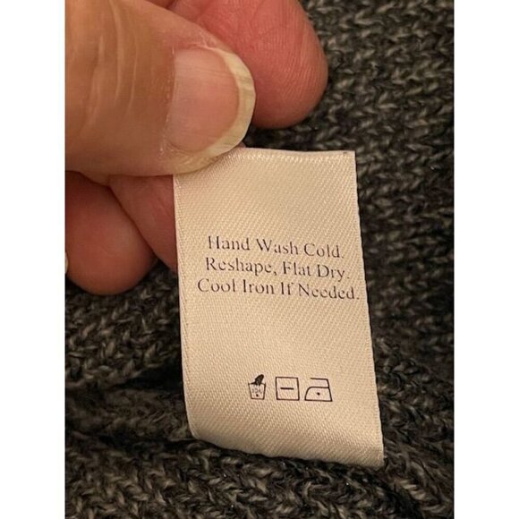 Coldwater Creek Women's 1X Gray Knit Dolman sleeve Cardigan Sweater, Button Clos - Picture 7 of 15